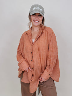 Merritt Oversized Button Up Top in rust micro-check with a collared button front — Paper Doll
