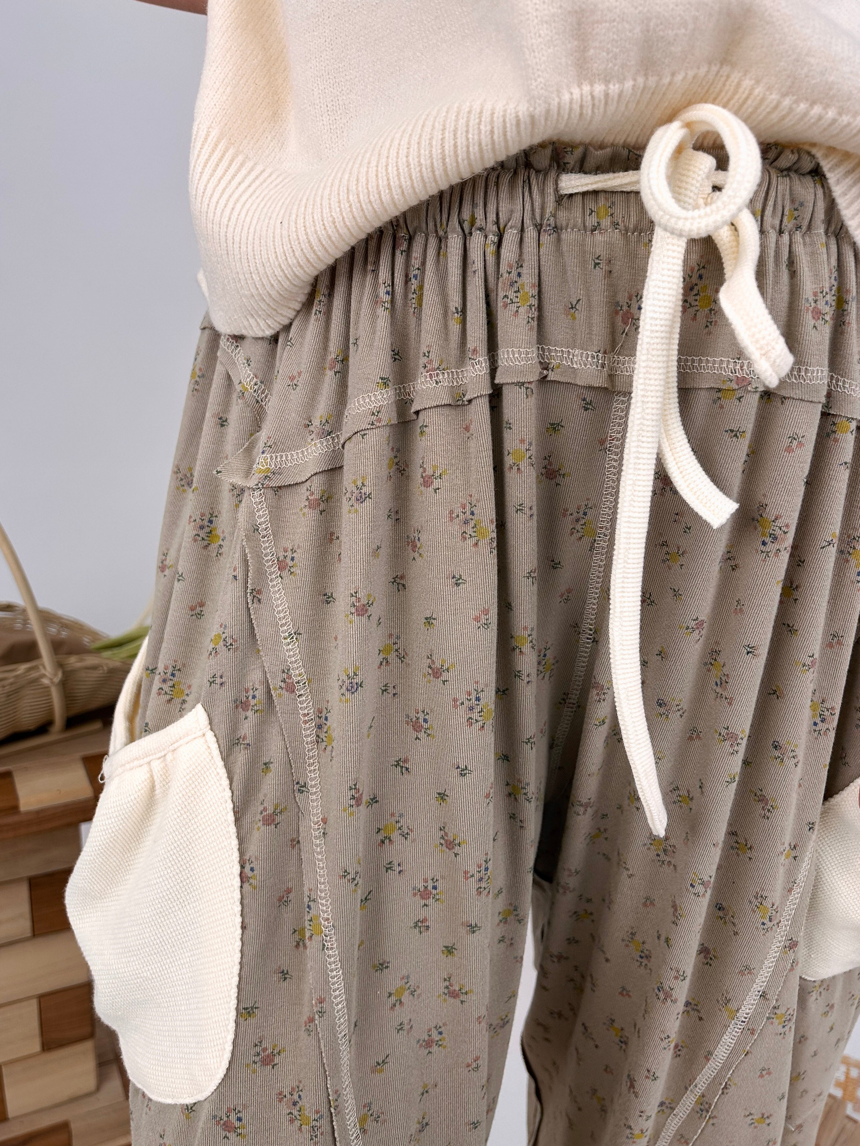 Stephanie Ditsy Floral Jogger in taupe with cream contrast pockets and cuffs - woman wearing relaxed fit drawstring joggers