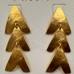 Arrow Dangle Earrings with three tiered hammered gold arrow shapes — Paper Doll