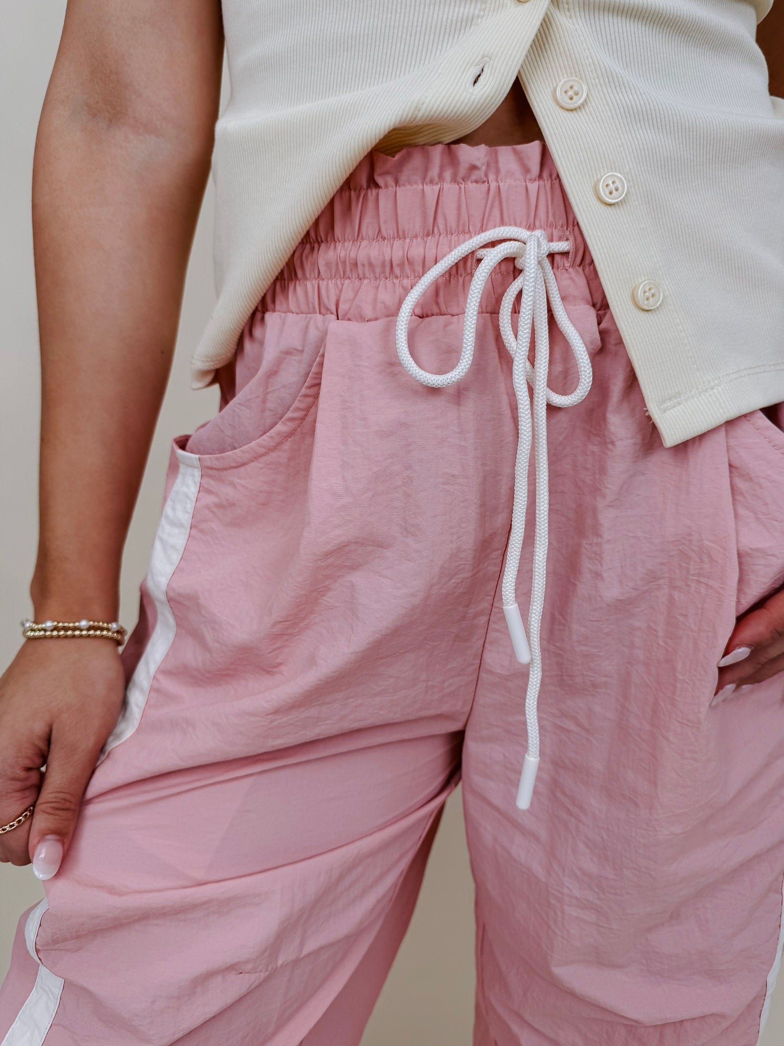 Run The Mile Pants in pink with white side stripe and drawstring waist — Paper Doll
