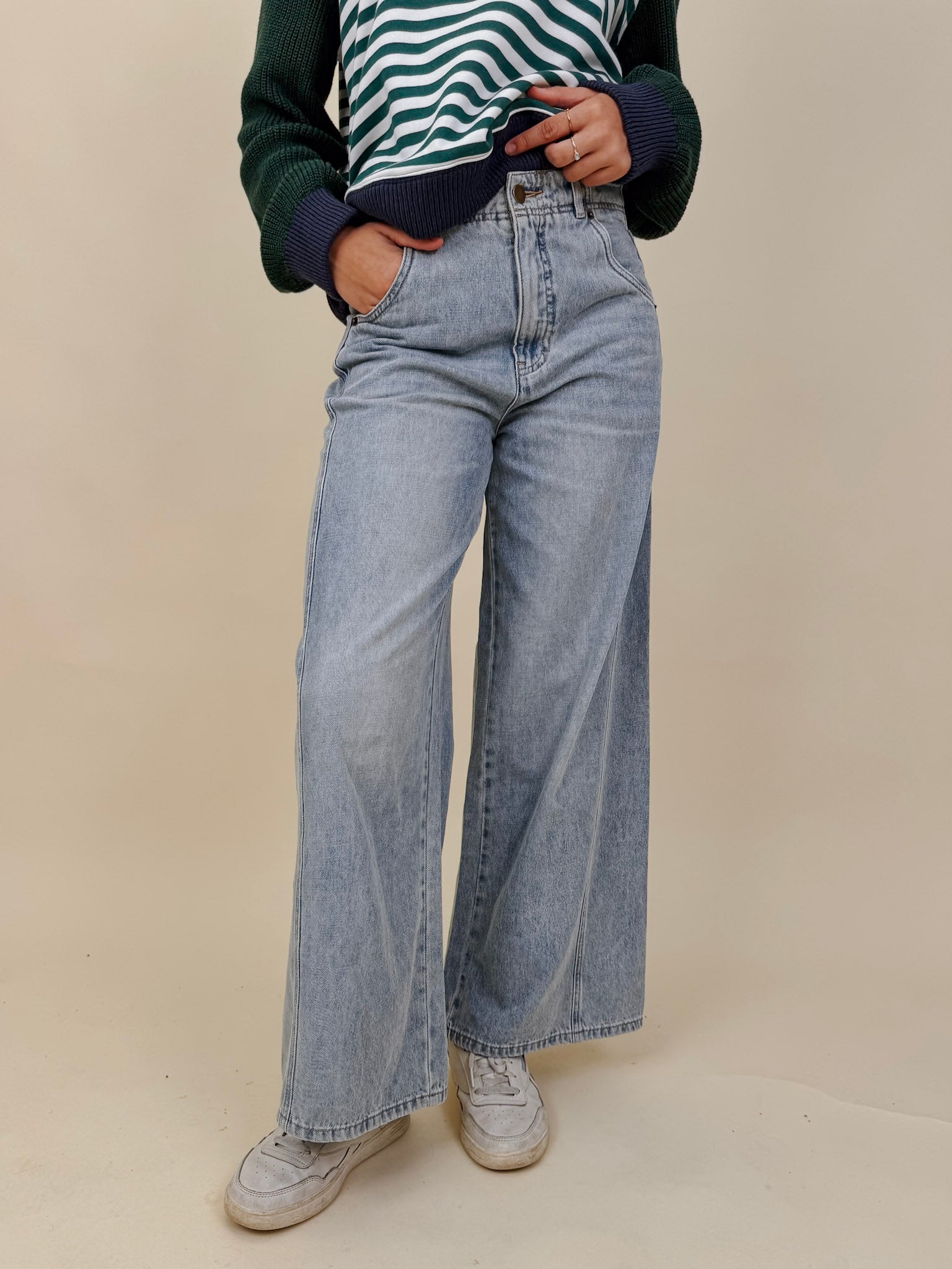 Emery Wide Leg Jeans in vintage light wash denim with patch back pockets — Paper Doll