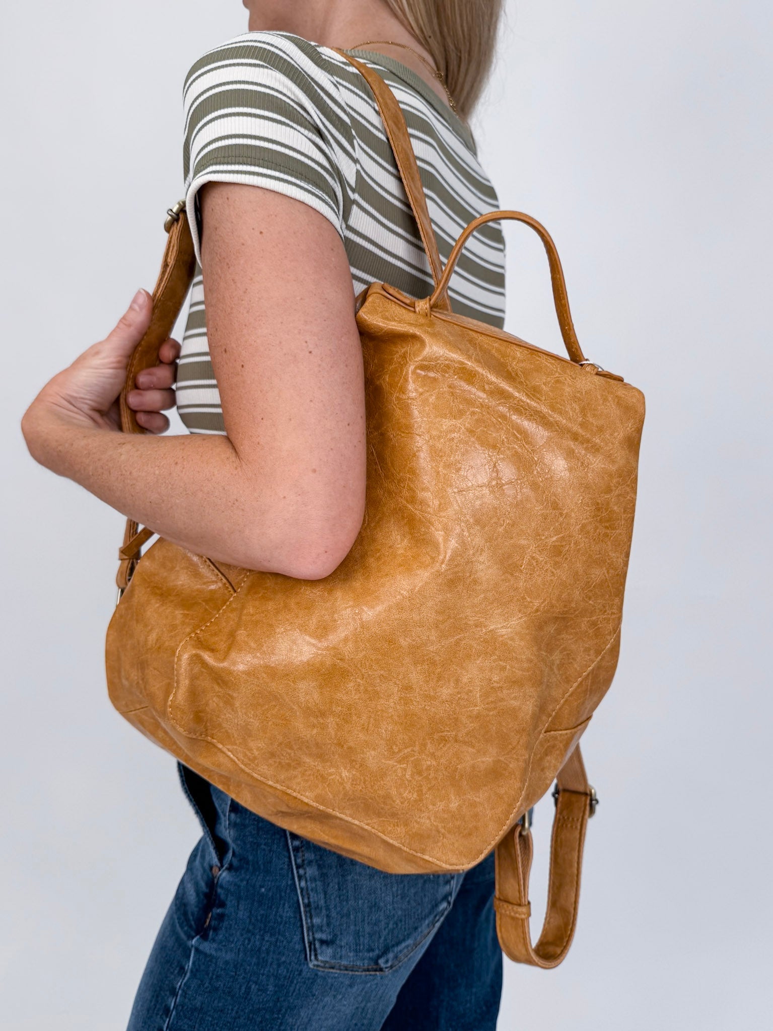 Maggie Modern Backpack - PAPER DOLL