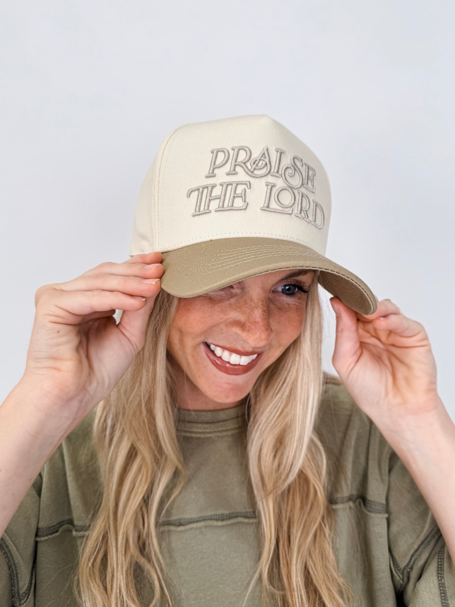 Praise the Lord Unisex Trucker Hat - PAPER DOLL
