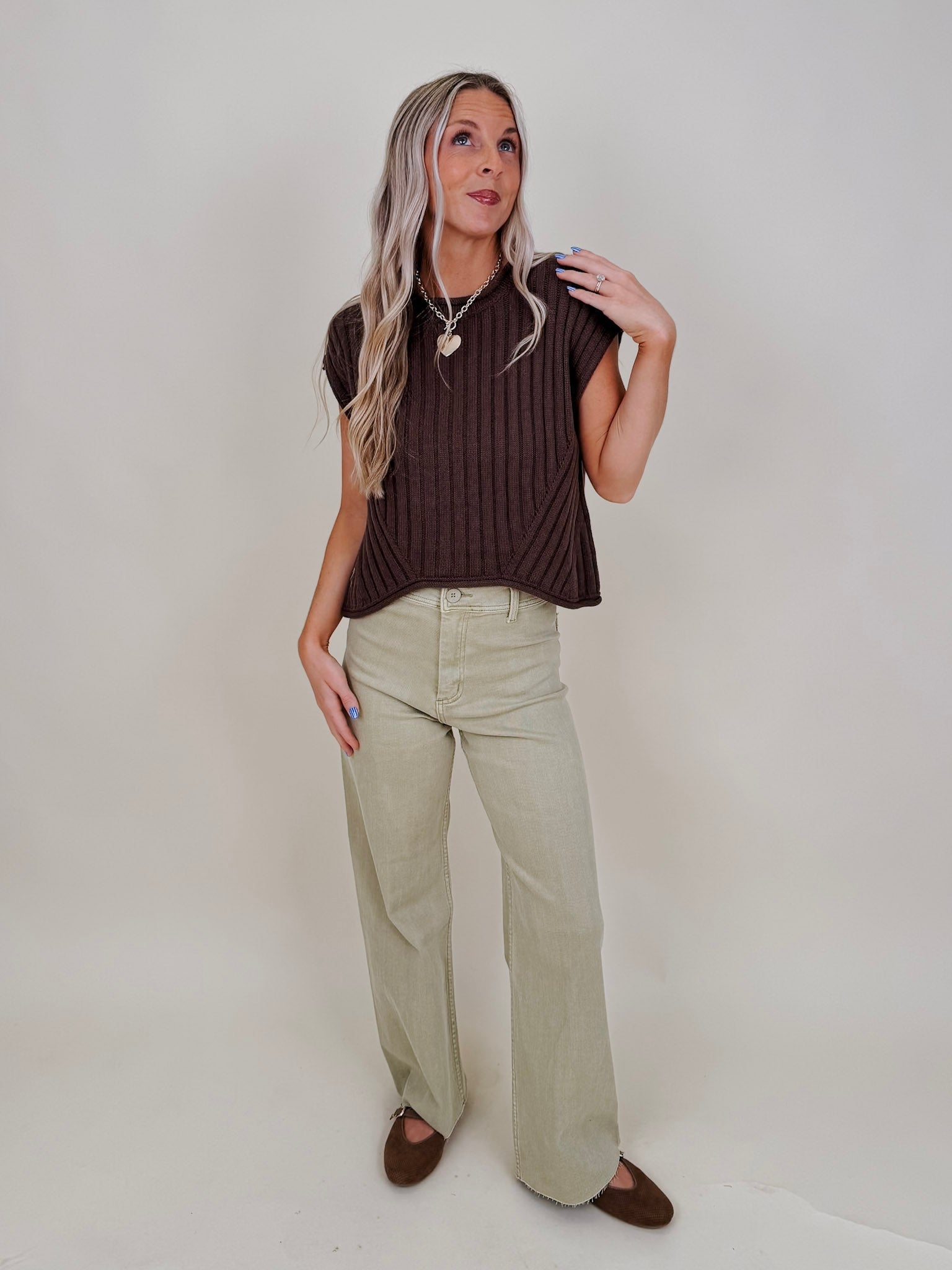 Edith Pant - PAPER DOLL