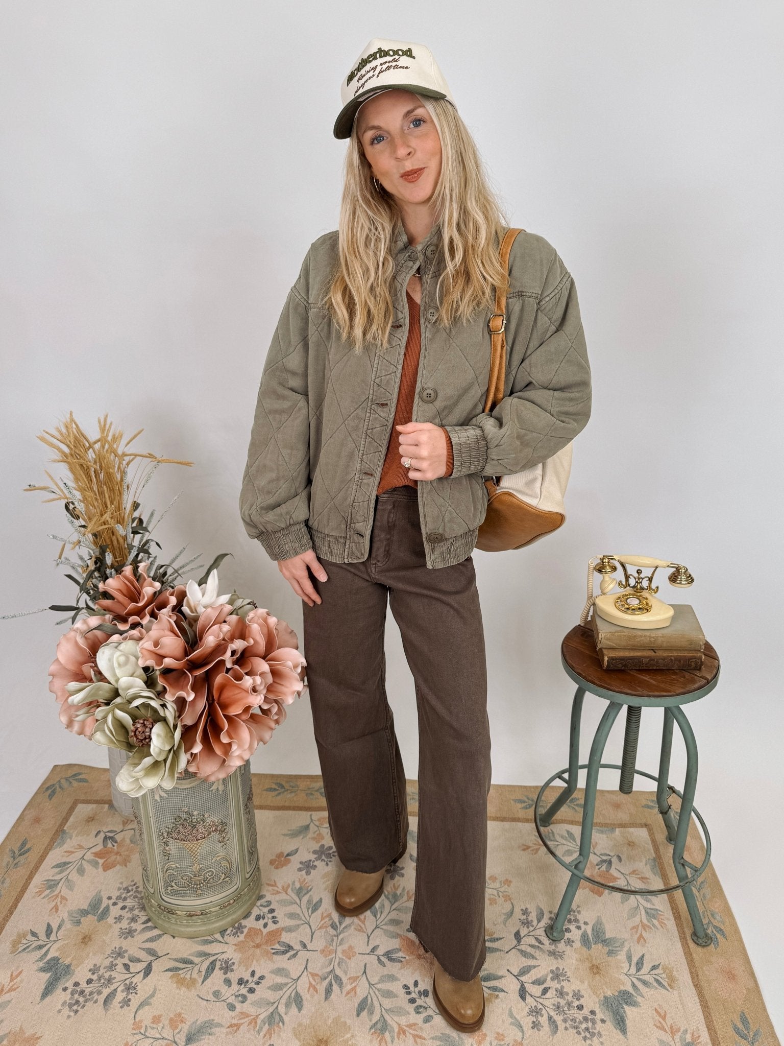 Edith Pant - PAPER DOLL