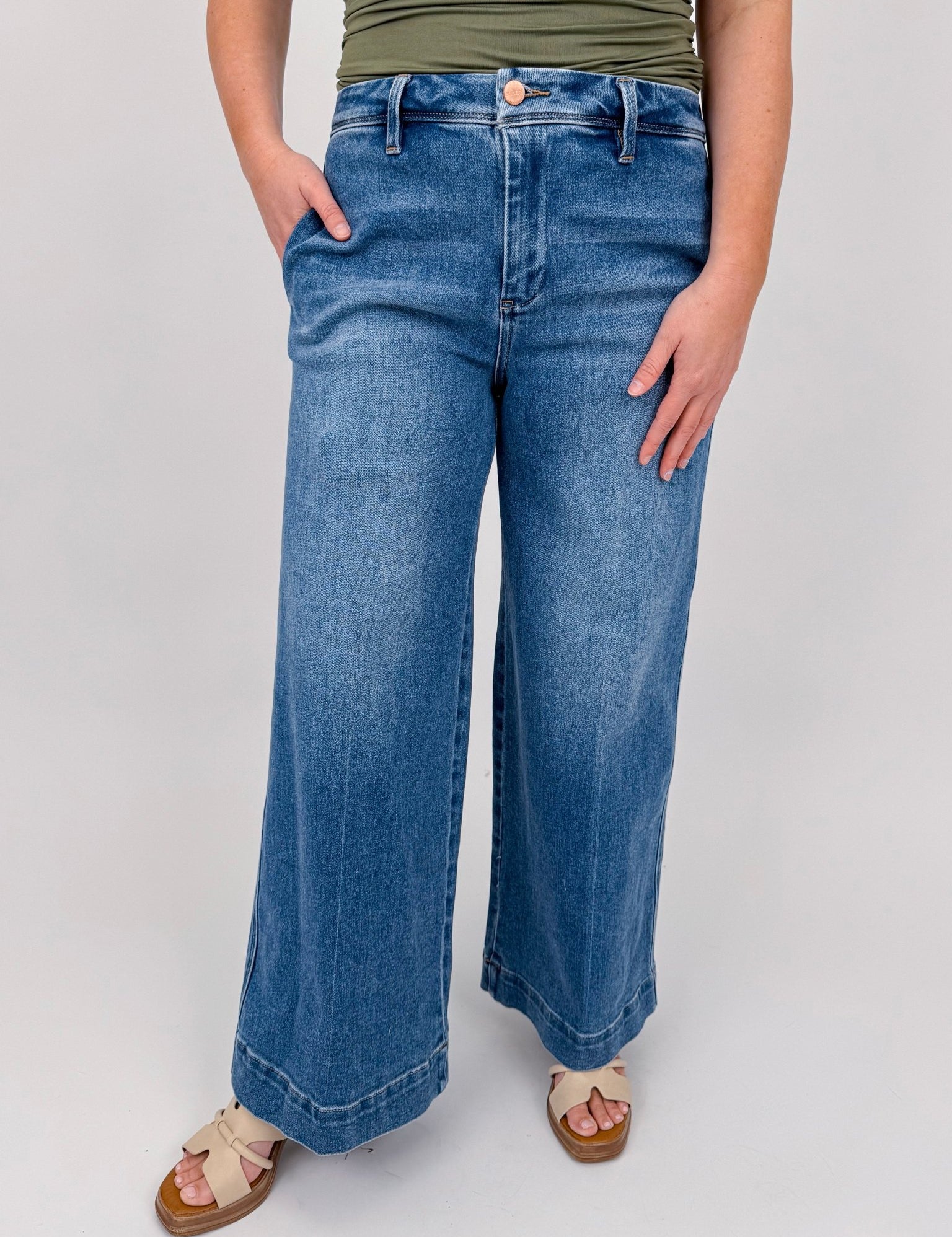 Lainey Slouchy Jean - PAPER DOLL