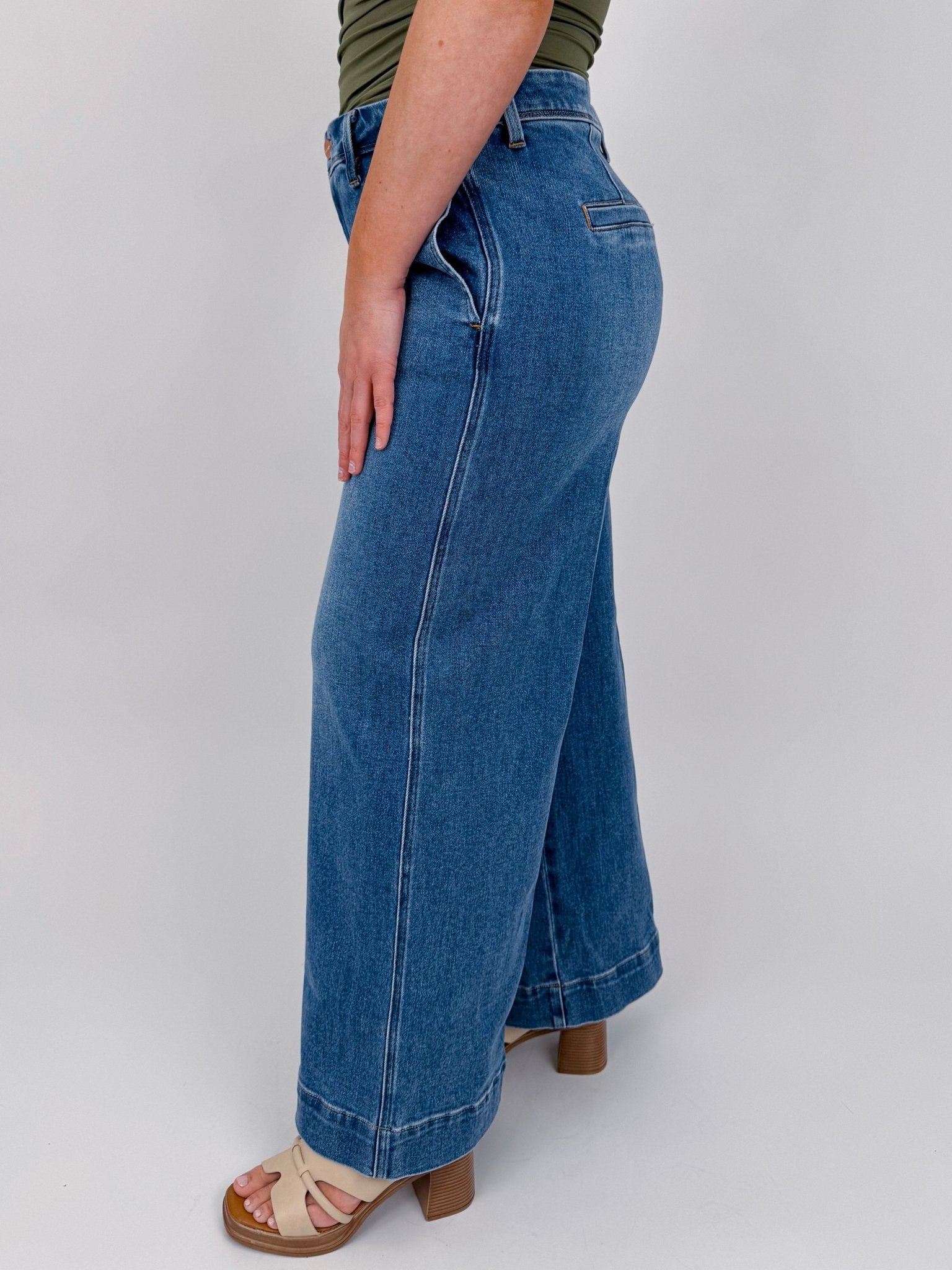 Lainey Slouchy Jean - PAPER DOLL