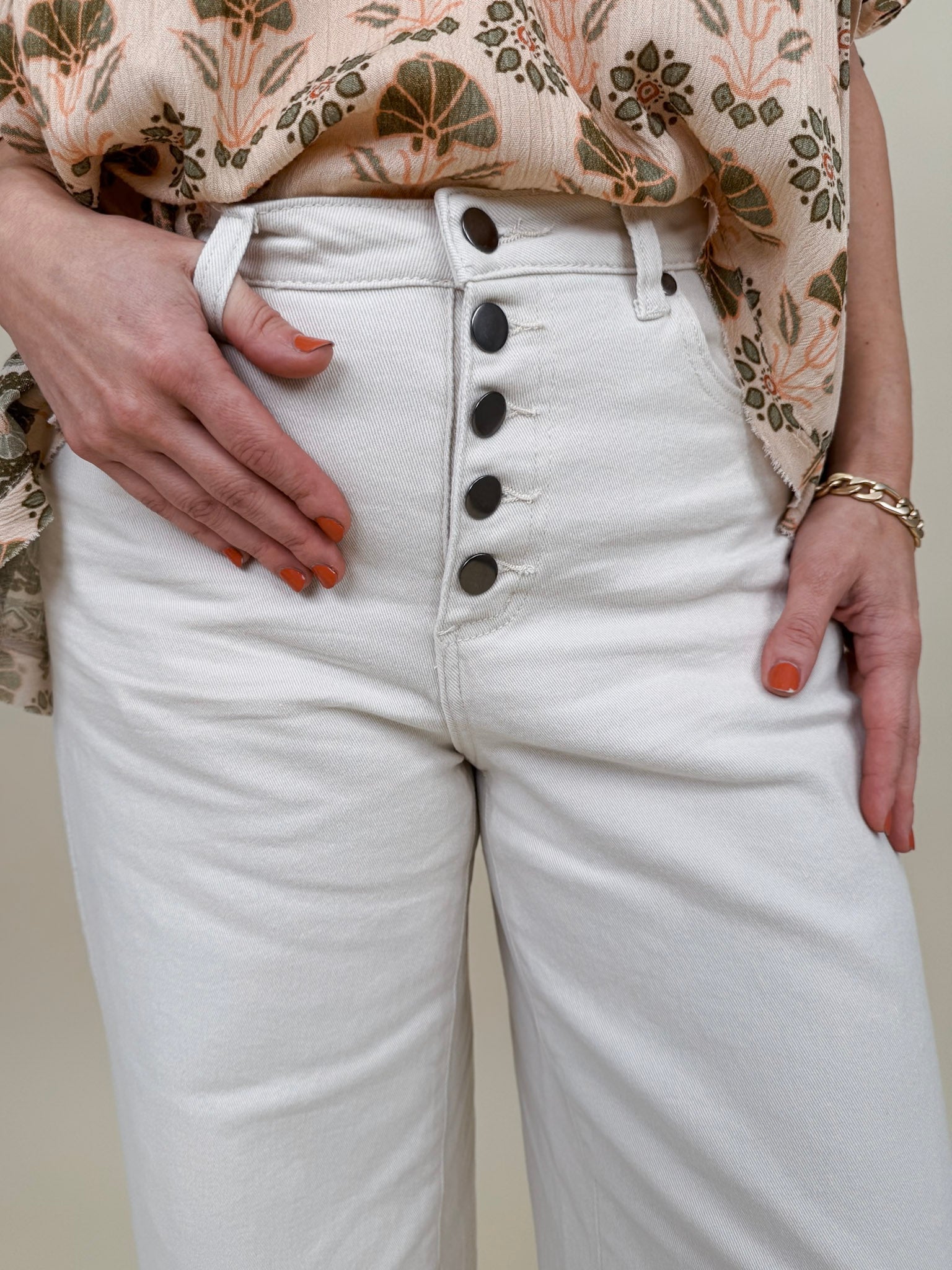Chrissy Pant - PAPER DOLL