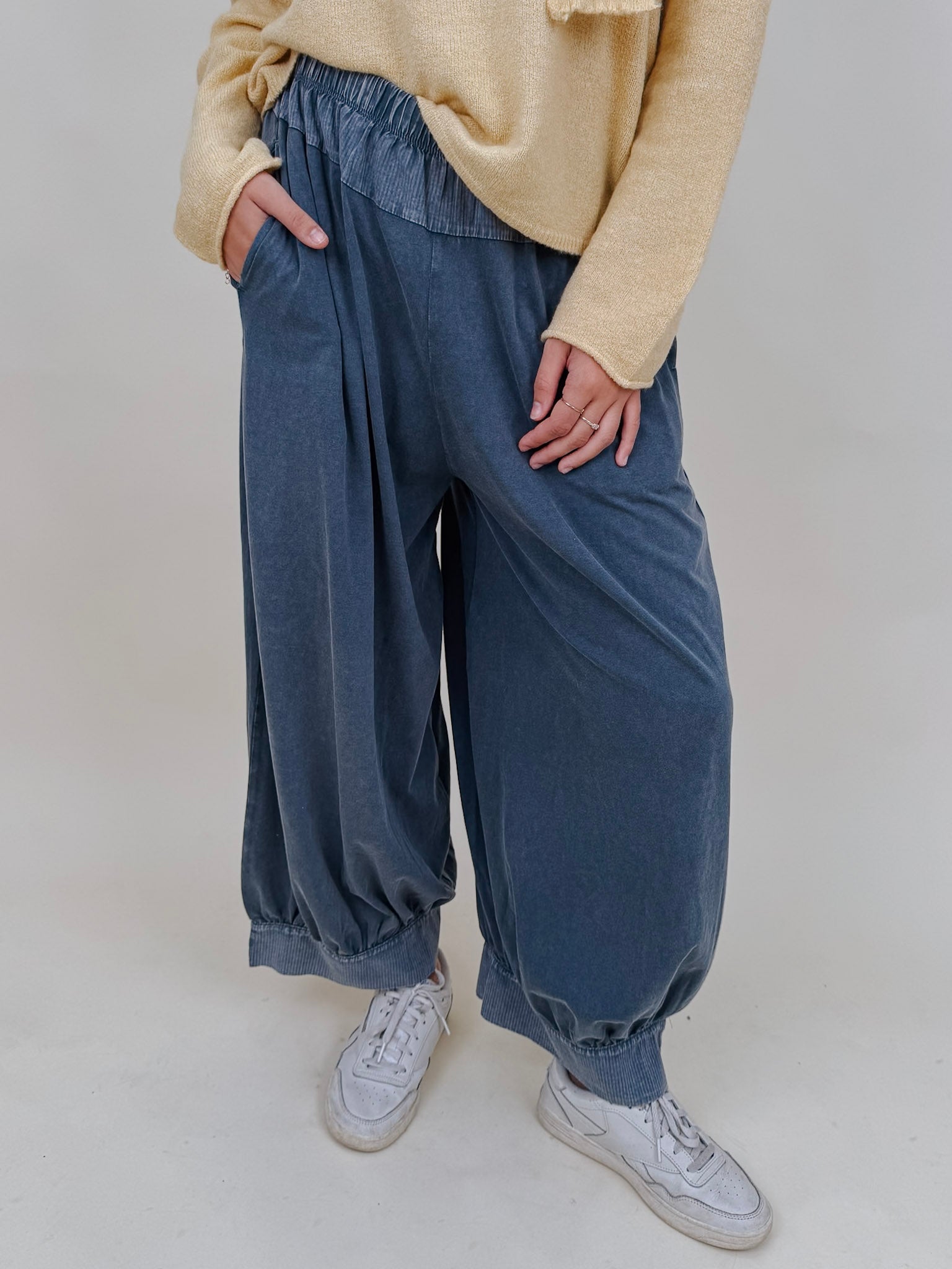 Erin Wide Balloon Pant - PAPER DOLL