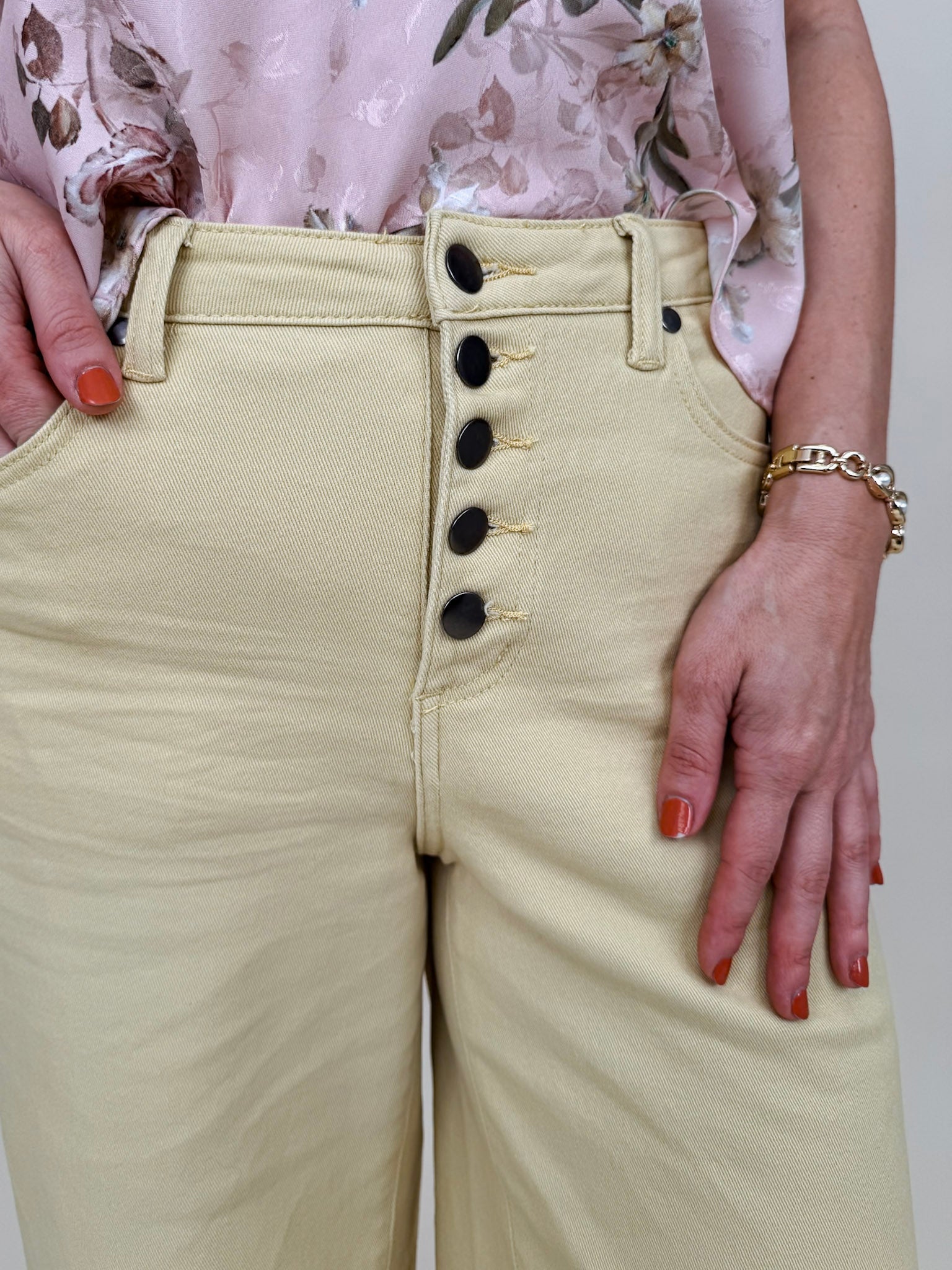 Chrissy Pant - PAPER DOLL