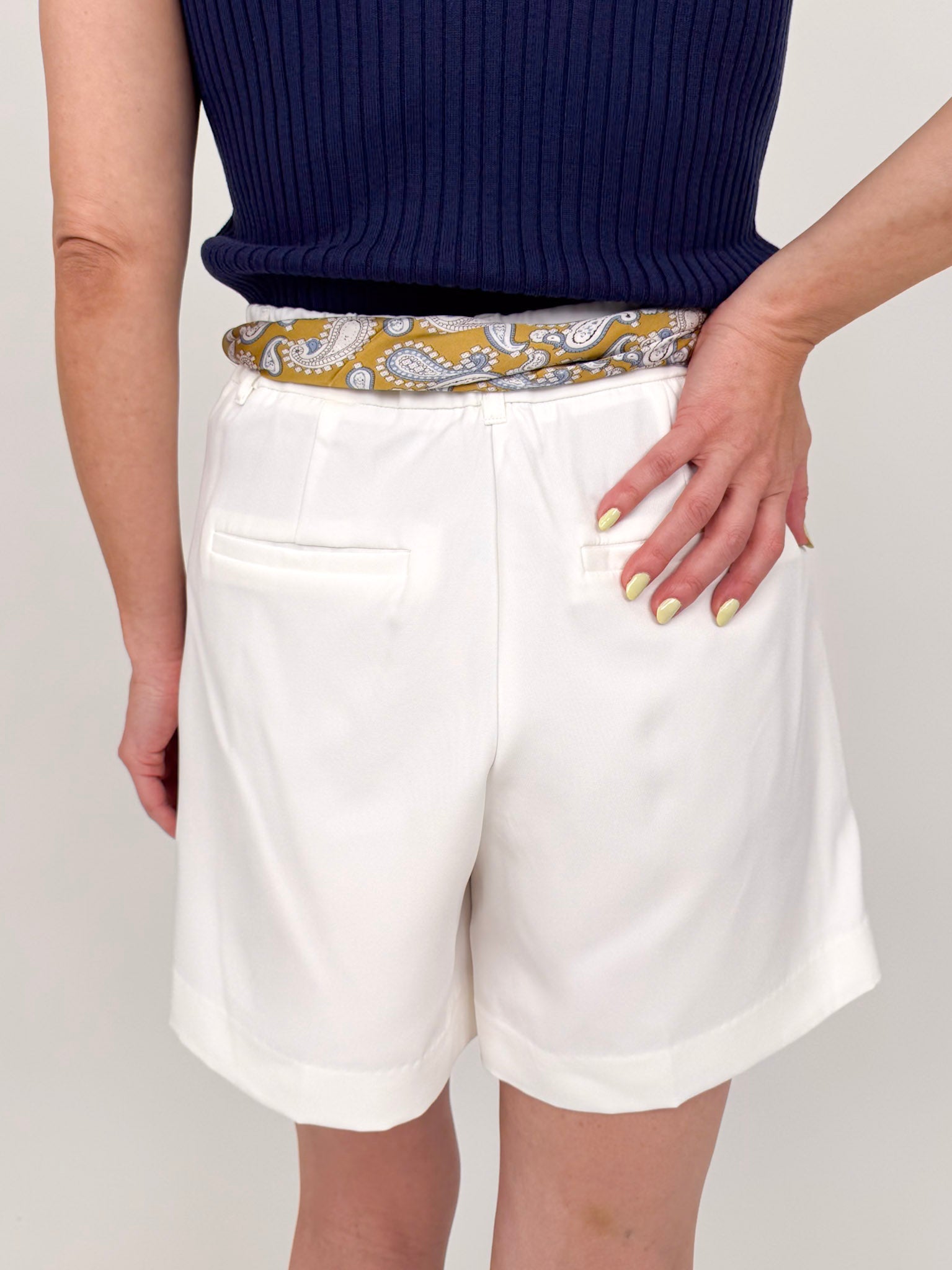 California Shorts - PAPER DOLL