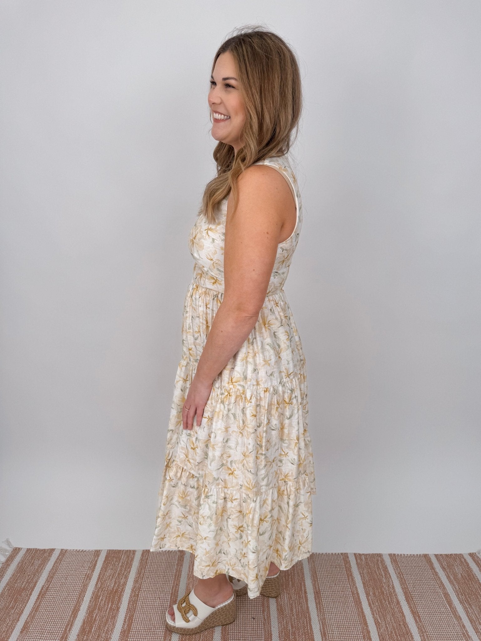 Jennifer Aniston Floral Midi Dress - PAPER DOLL
