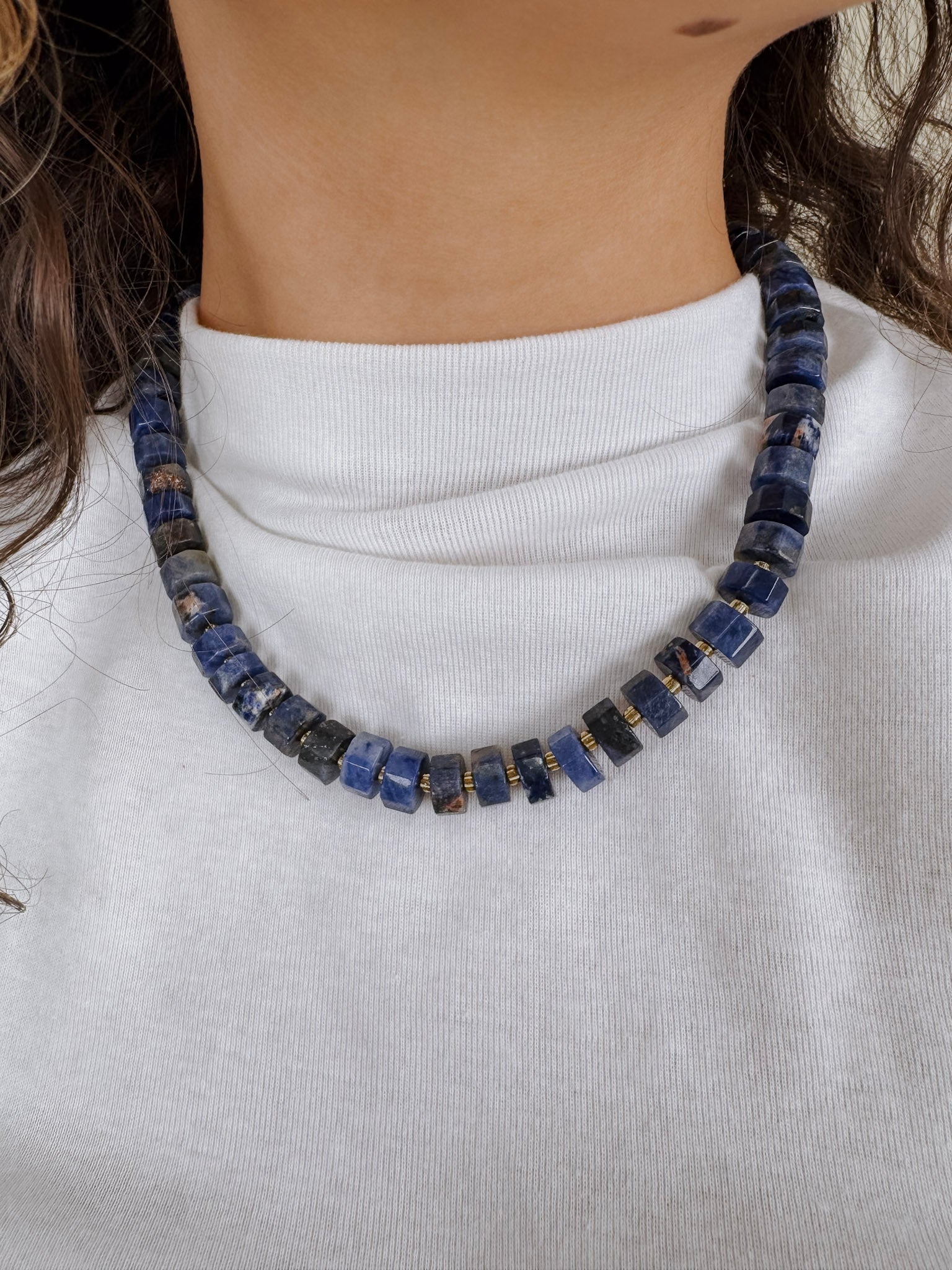 Bonne Mere Blue Necklace - PAPER DOLL